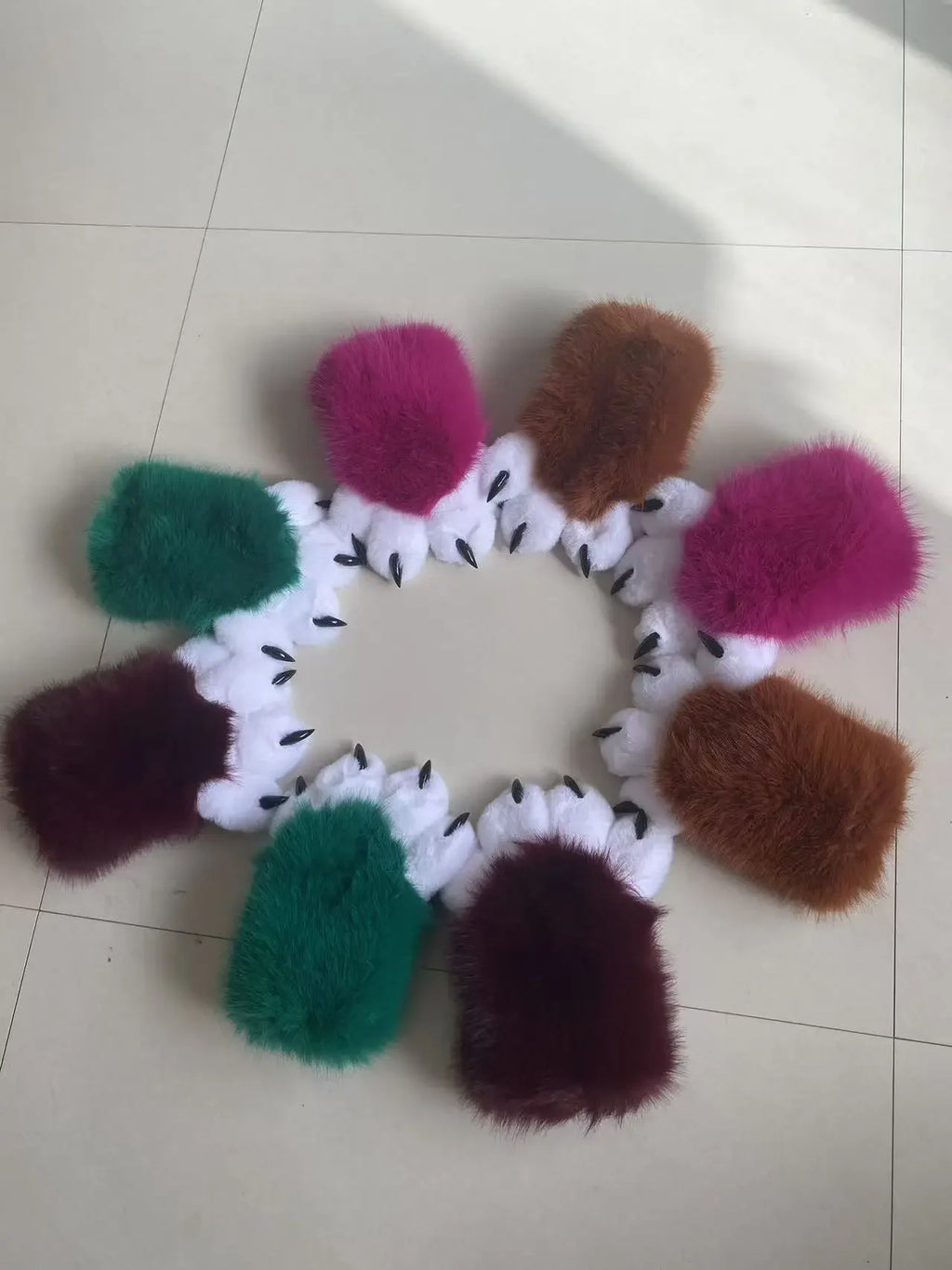 Furry Paw Gloves Squeaky Animal Claws with Nails Soft Plush Cute for Cosplay Fursuit Halloween Party